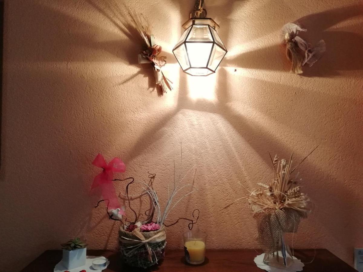 Cit Ni Bed & Breakfast Bosia Bagian luar foto