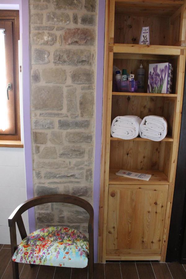 Cit Ni Bed & Breakfast Bosia Bagian luar foto